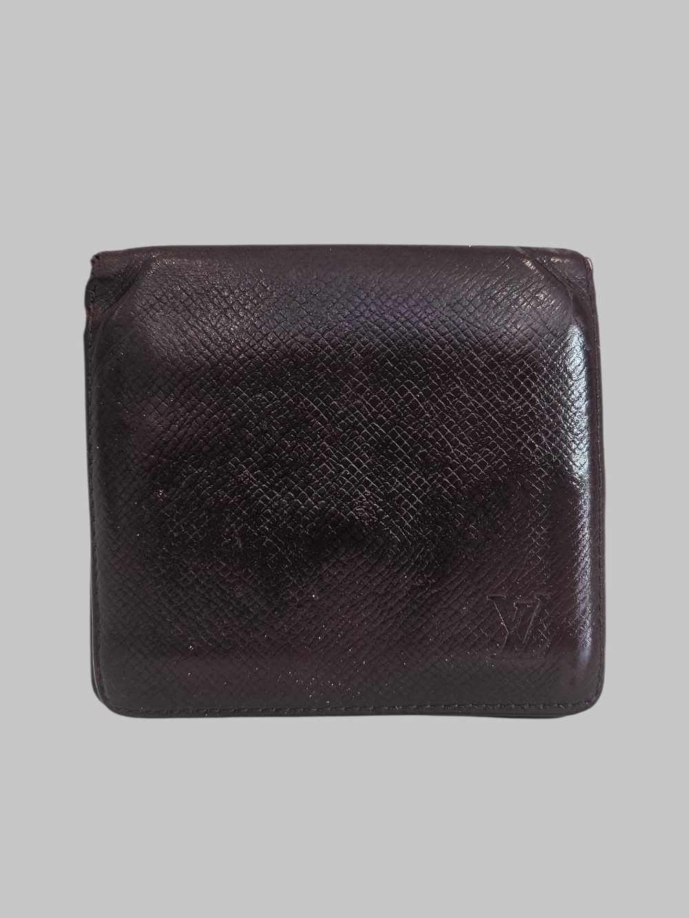 Louis Vuitton Taiga Leather Bifold Wallet